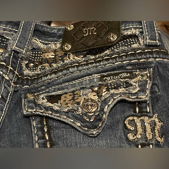 Miss Me Straight Leg Denim Jeans Big Bling Size 27 - Picture 3 of 15